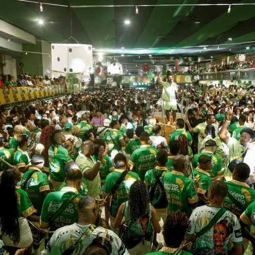 Sete sambas avançam à segunda eliminatória do Império Serrano para 2026