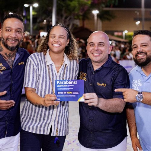 Liga RJ e Centro Universitário Celso Lisboa celebram a entrega de bolsas integrais para mestres de bateria