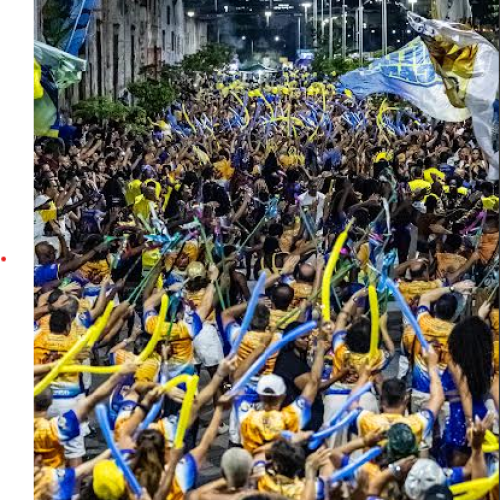 Unidos da Tijuca ensaio na rua Conde de Bonfim